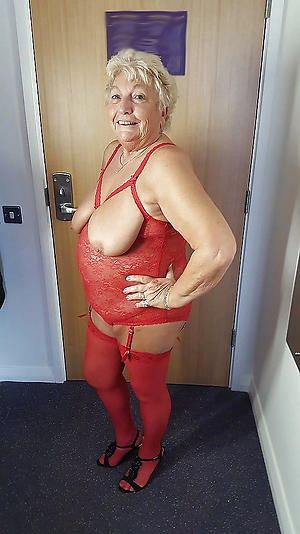 nude pics of of age bbw milfs