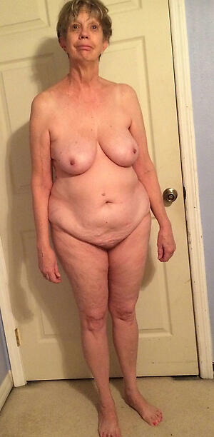 X nude older women amateur slut