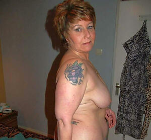 naked sexy tattooed granny non-professional pics