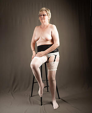 hot older women debilitating stockings dilettante pics