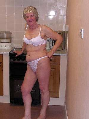 naked older housewives disclose