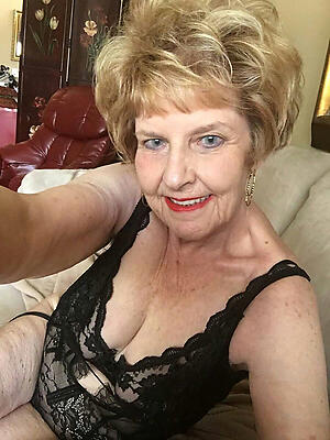 blue selfshots granny shows us her pussy