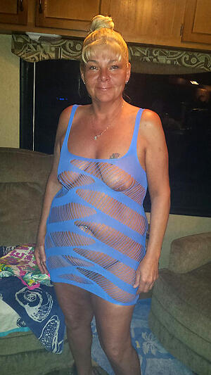 granny solo xxx love posing nude