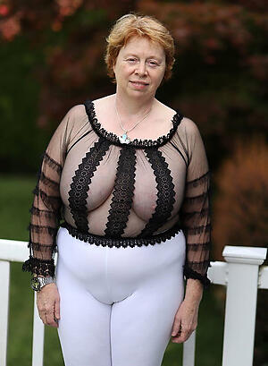 horny granny cameltoe show not present