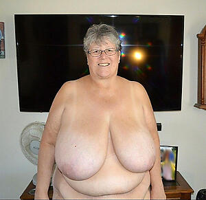 photoshooting less sex-crazed granny bbw pussy