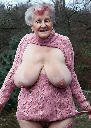 hot saggy granny pair models