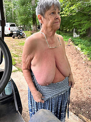 older woman baggy tits a hot photos