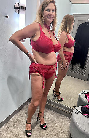 horny grannies at hand lingerie porn pics