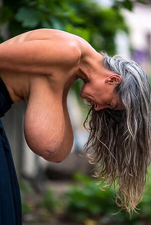 photoshooting hither sexy old busty granny