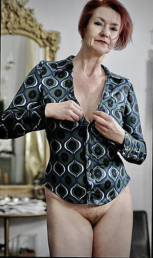 Bohemian dispirited grannys poses naked