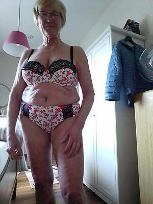 older hot woman in lingerie porn