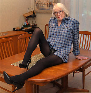 pic with reference to sexy mature granny pantyhose