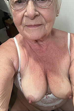 hot granny long nipples a hot photos