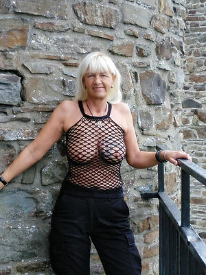 pic in naked grannie cougars