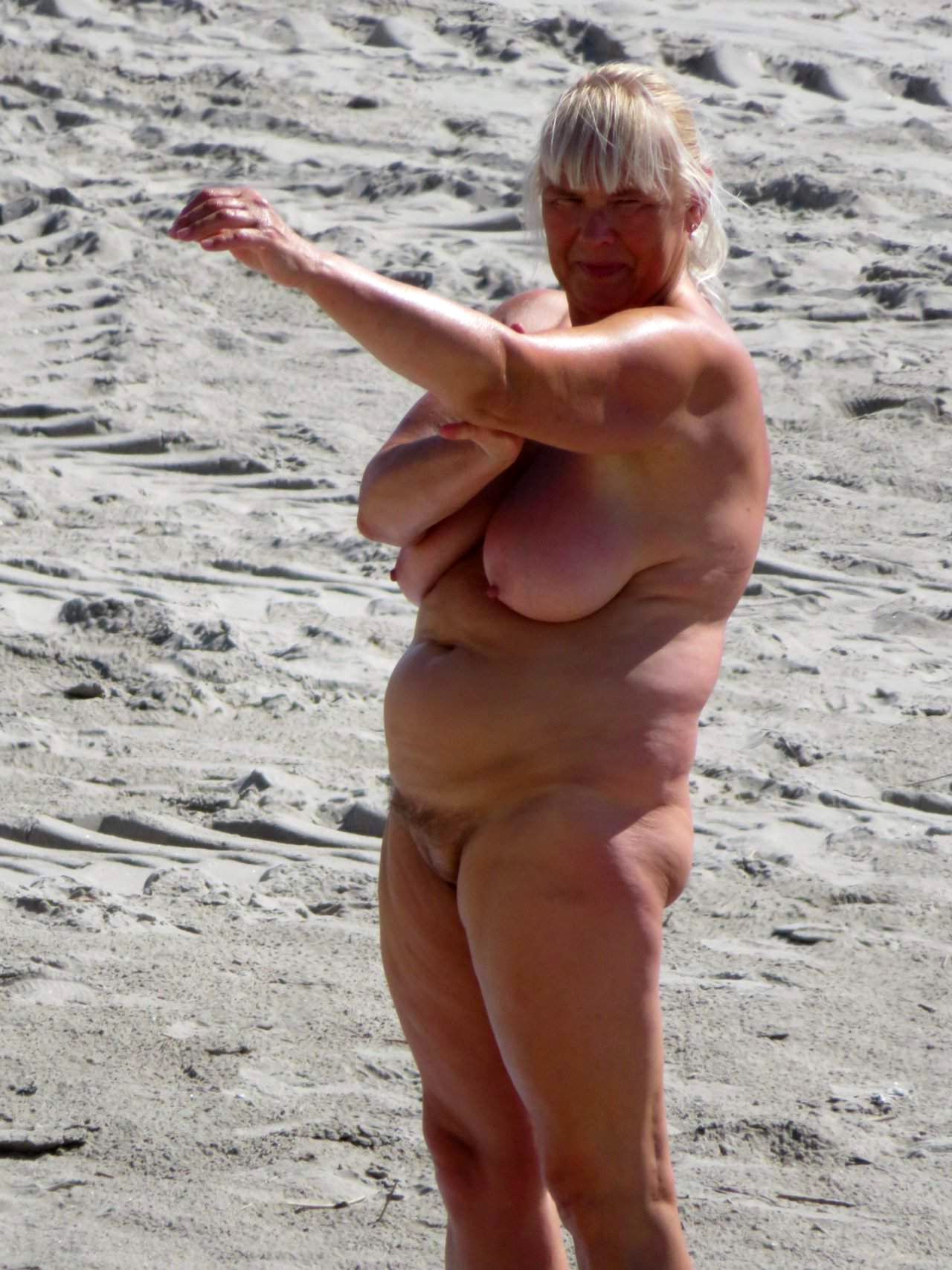 Granny nude beach homemade pics hq image